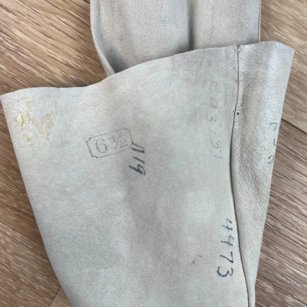 Aris Made in France‎ Cream Suede Opera Length Mousquetaire Gloves Size 6.5